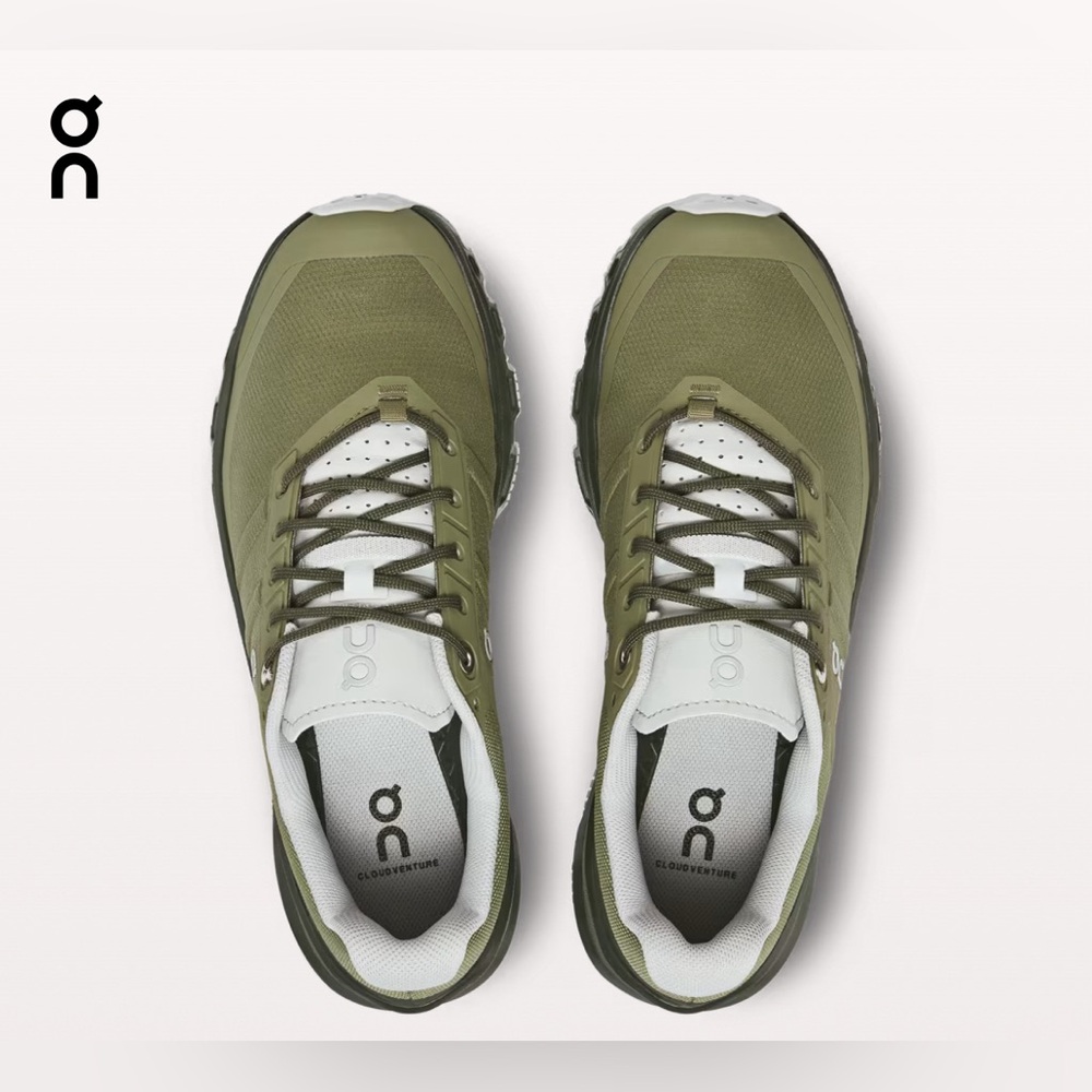 ON Cloud Cloudventure Running Shoes